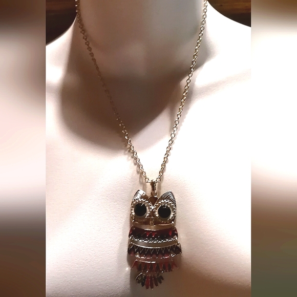 Ardene Jewelry - Ardene Gold Tone Jeweled Eyes Enamel Owl Necklace